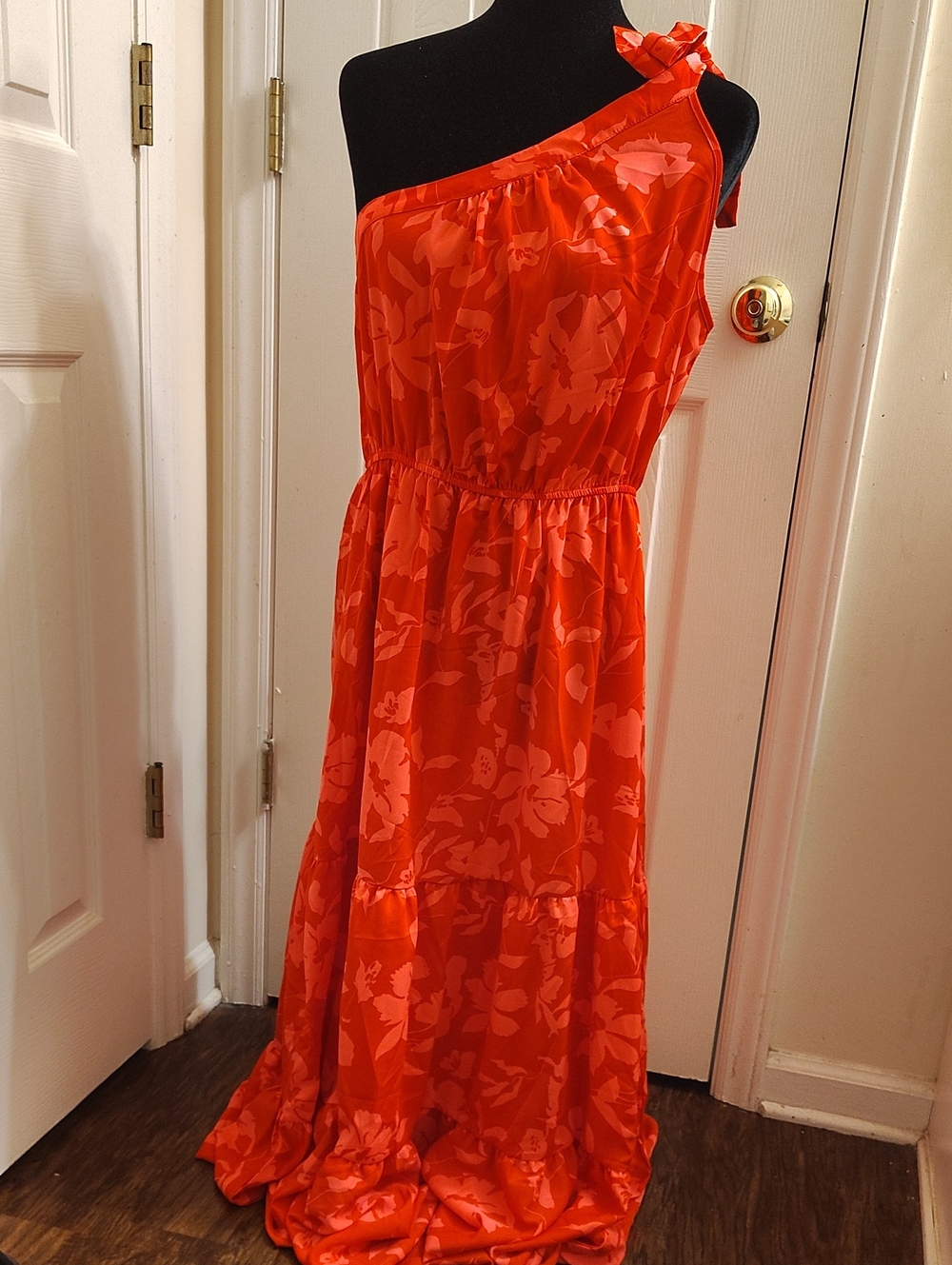 One-Shoulder Floral Maxi Dress in Vibrant Orange-Red